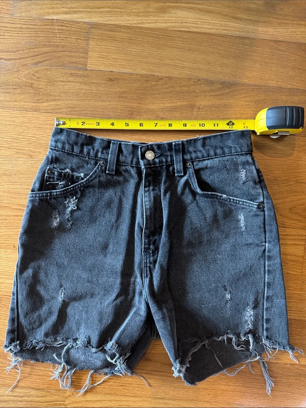 Levi’s • Vintage Black Denim Shorts